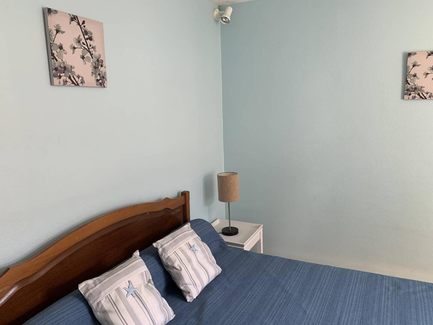 St Georges De Didonne - Agreable Petite Maison Avec Cour - 1 Chambre Сен-Жорж-де-Дидон Экстерьер фото